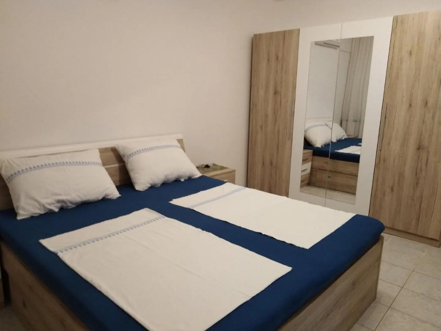 Apartments Tomy - With Free Parking Medulin